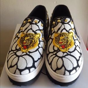 Steve Madden platform slip on sneakers